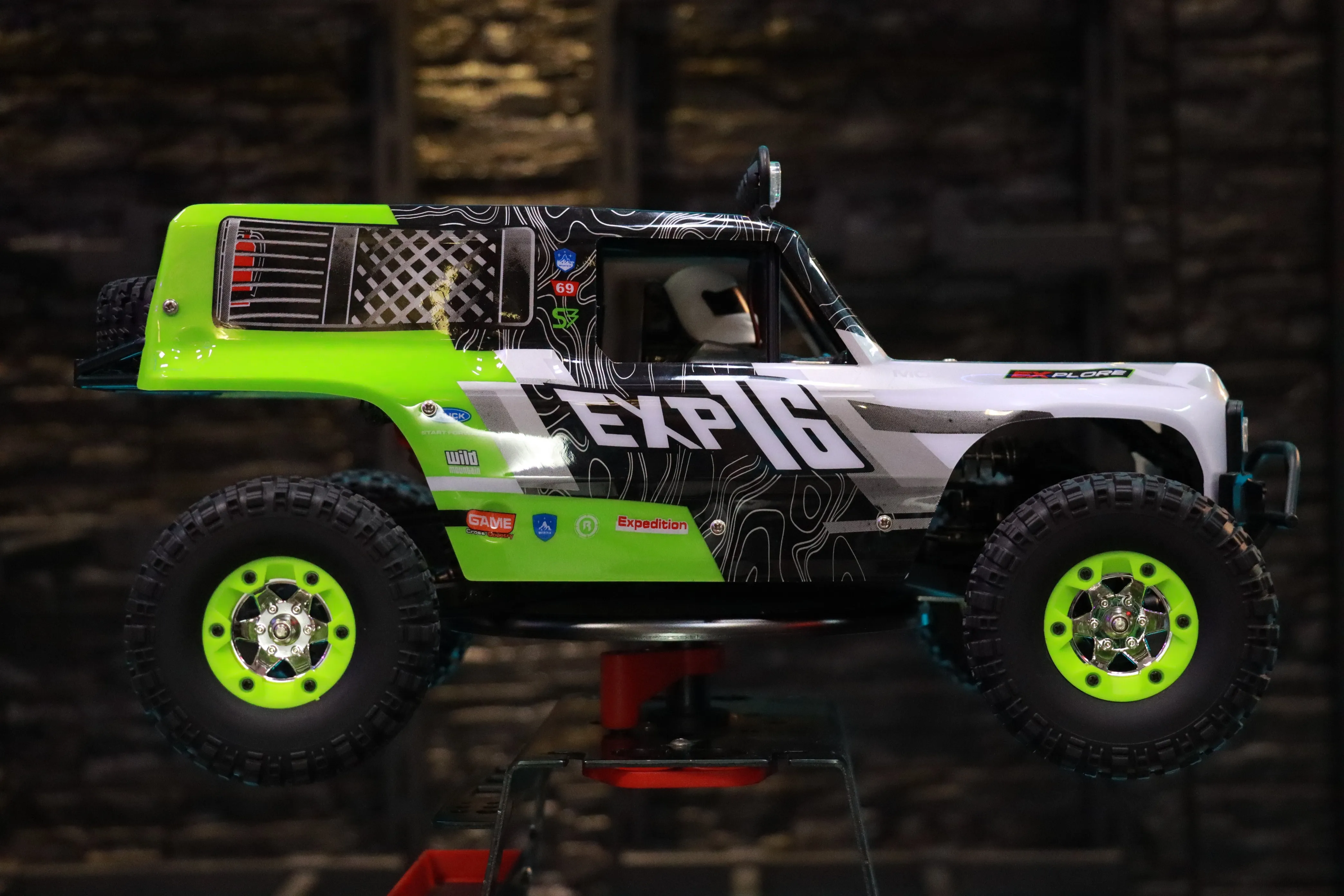 《 1/12 碳刷高速攀爬車 》｜WLtoys系列 遙控車｜