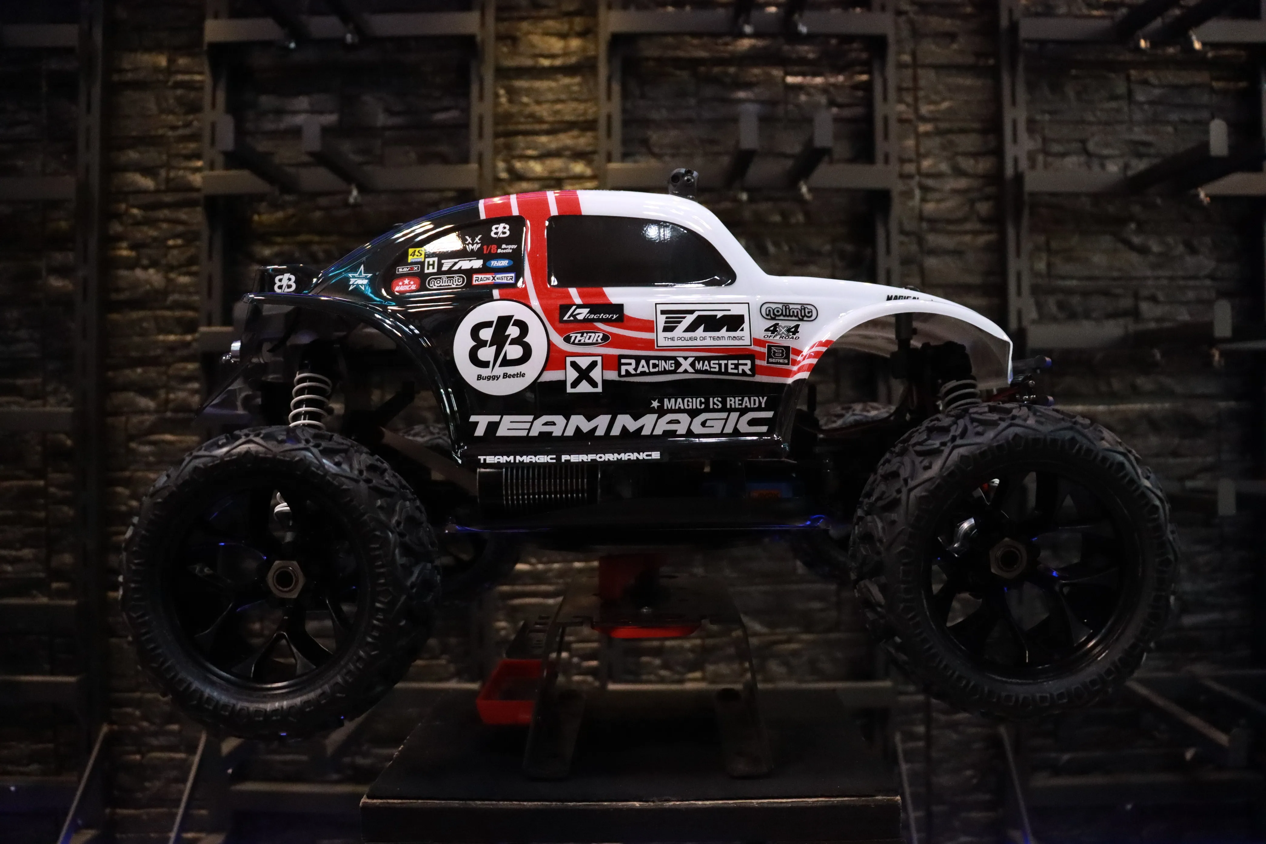 《 1/8 BETTLE BAJA 4S 無刷金龜 》｜Team Magic系列 遙控車｜