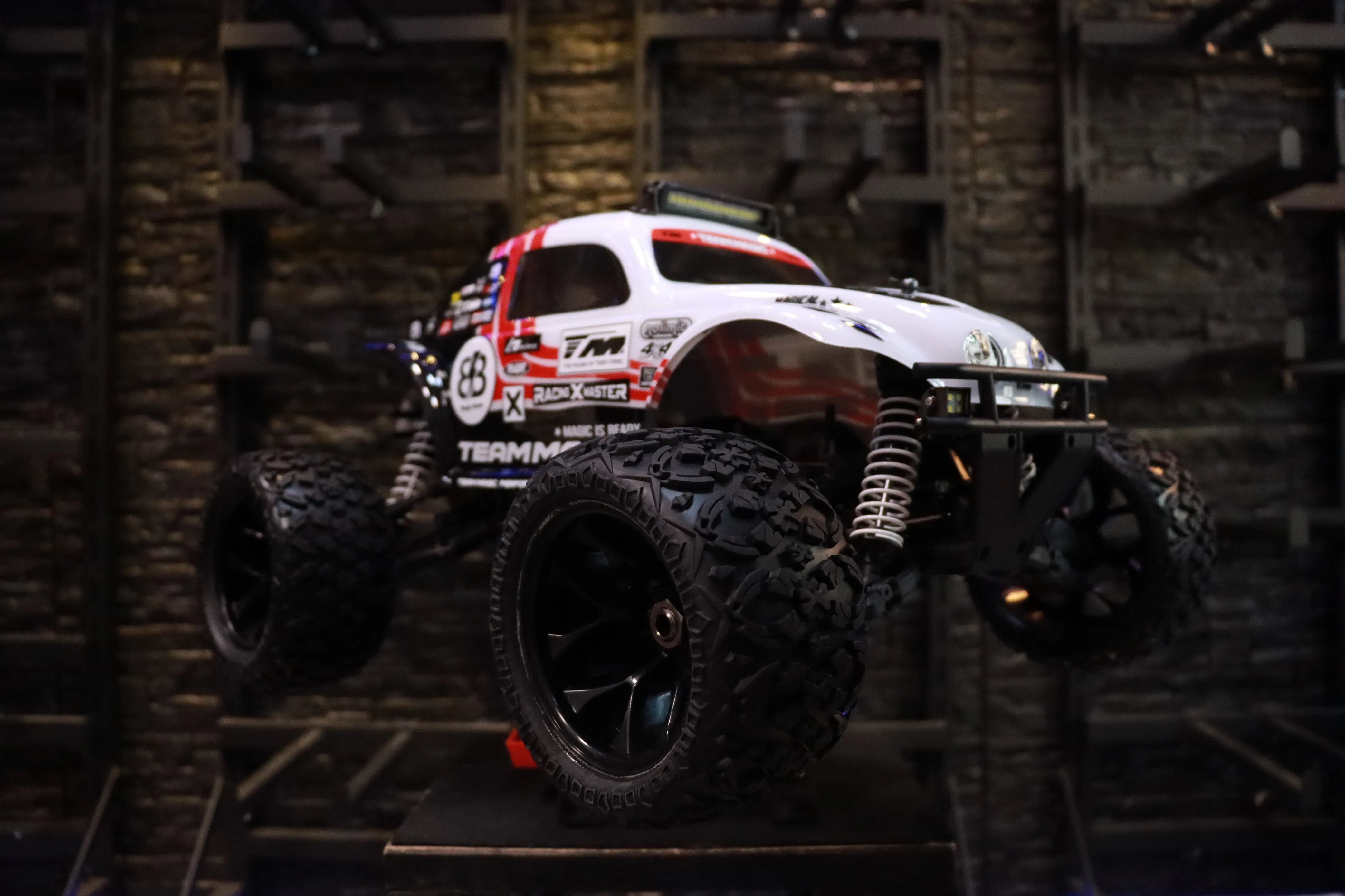 《 1/8 BETTLE BAJA 4S 無刷金龜 》｜Team Magic系列 遙控車｜