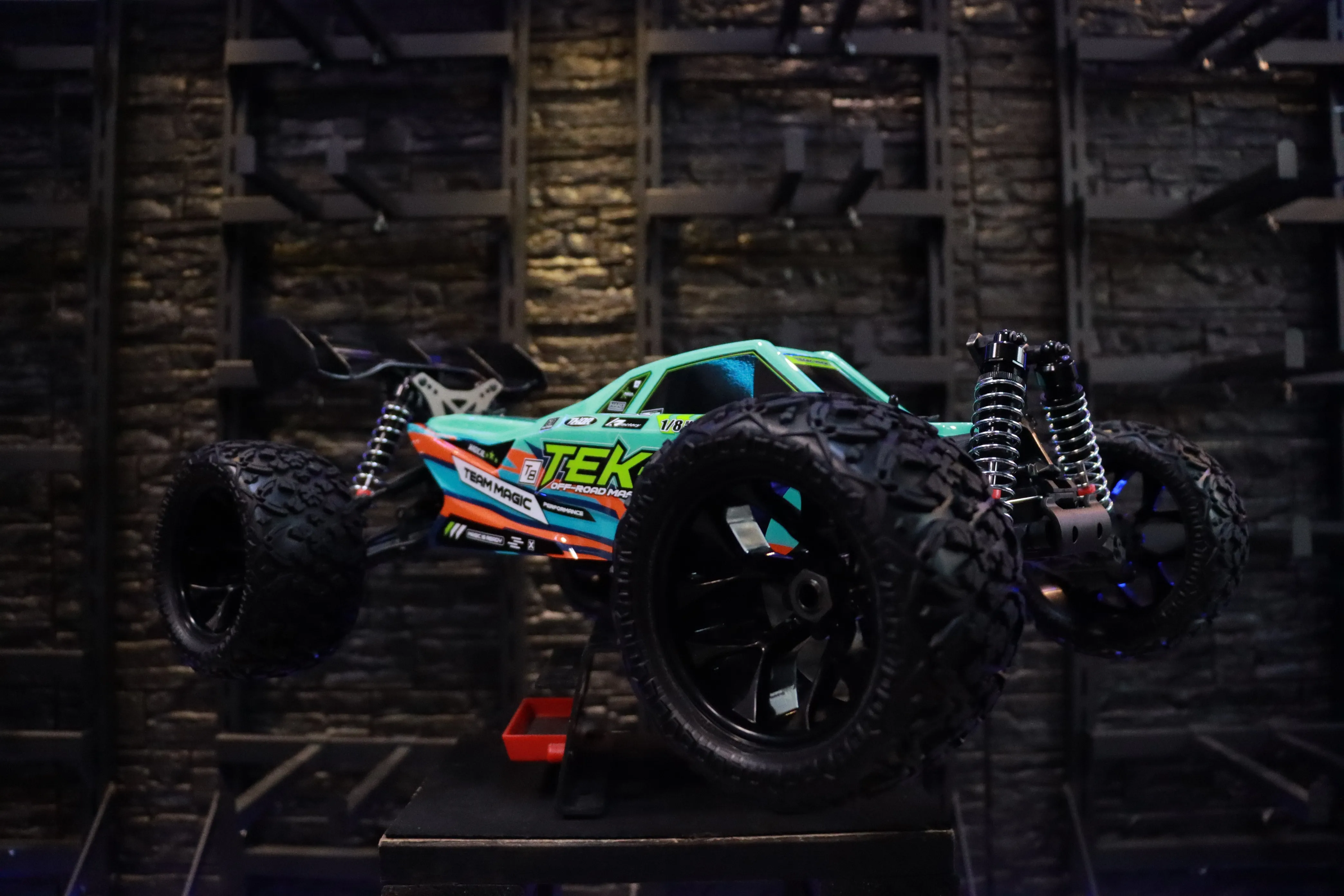 《 1/8 TEKEN 4S 無刷競卡 》｜Team Magic系列 遙控車｜