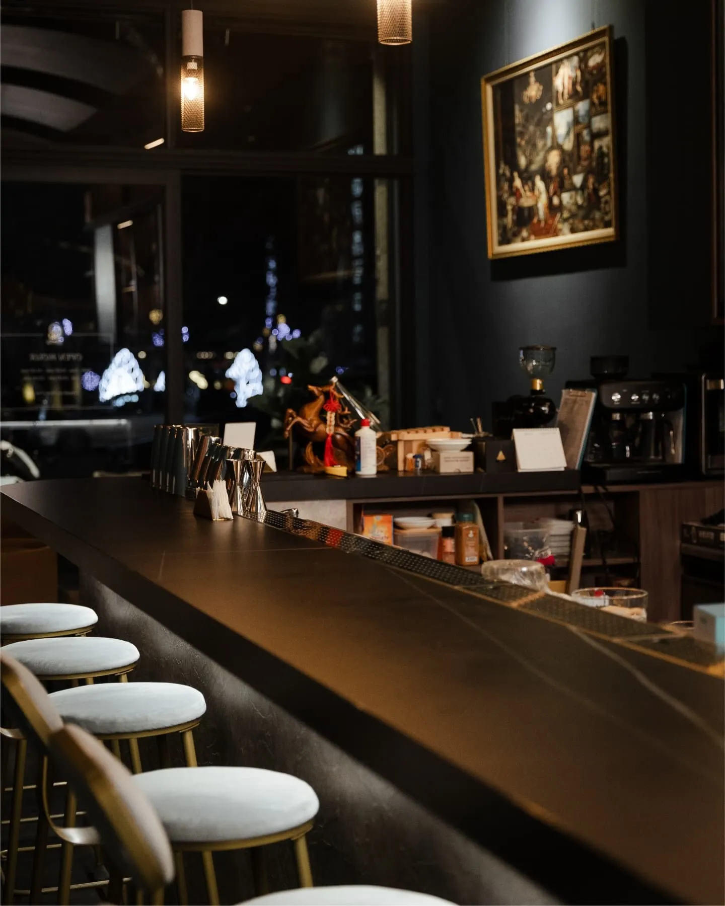 我們試著成為故事交流的中心點／西屯酒吧／七期酒吧