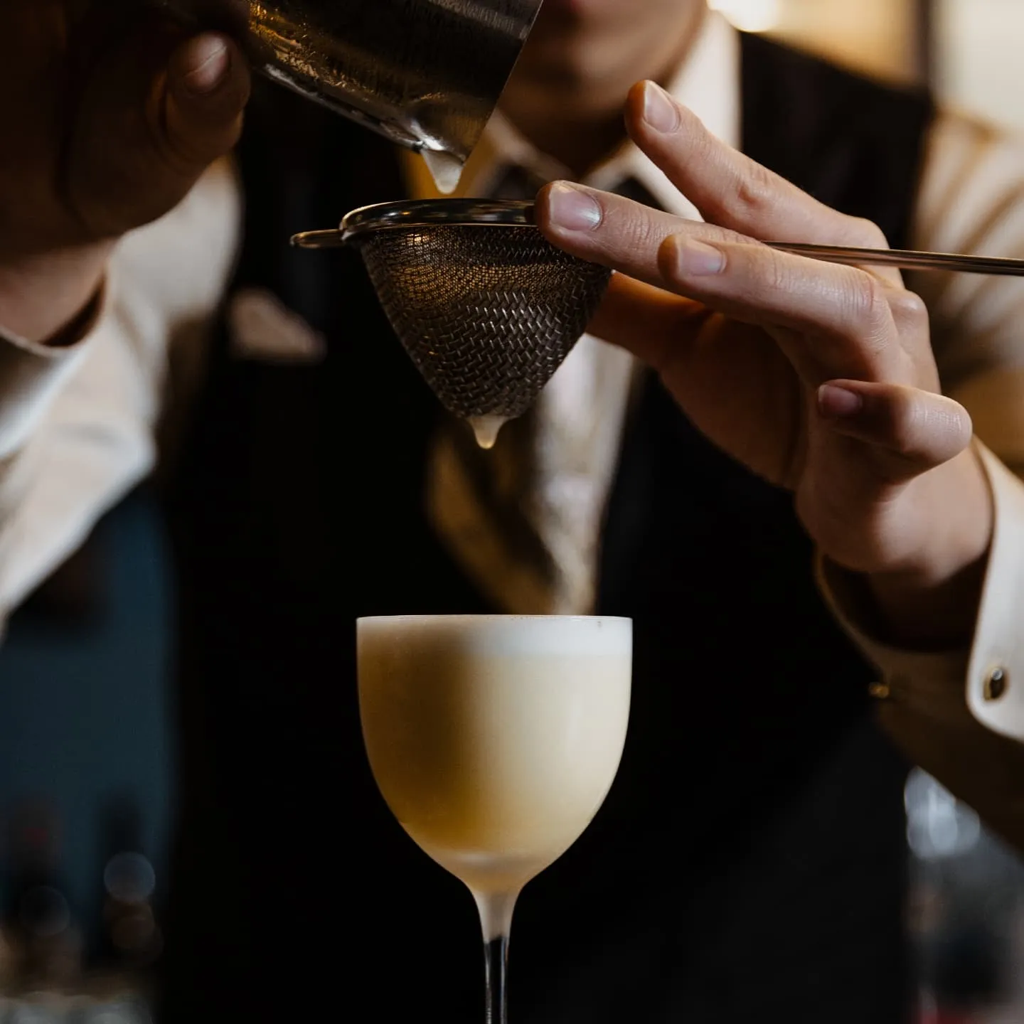 透過酒，找到煥然一新的自己。台中酒吧／台中酒吧推薦