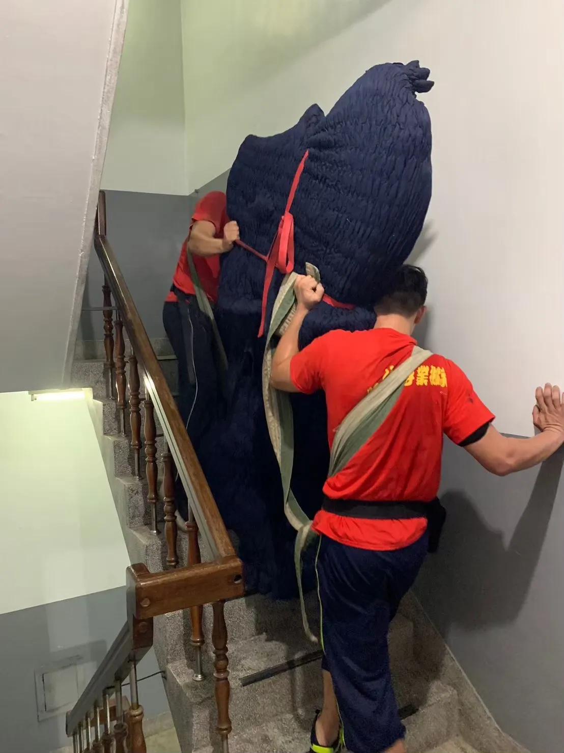 舊公寓沒電梯怎麼搬家？／樓梯搬遷,樓梯搬家