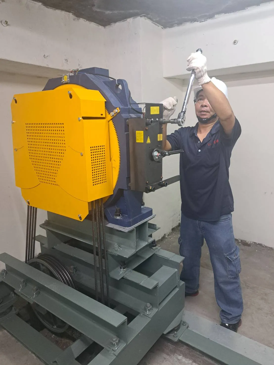 電梯煞車器點檢間隙調整