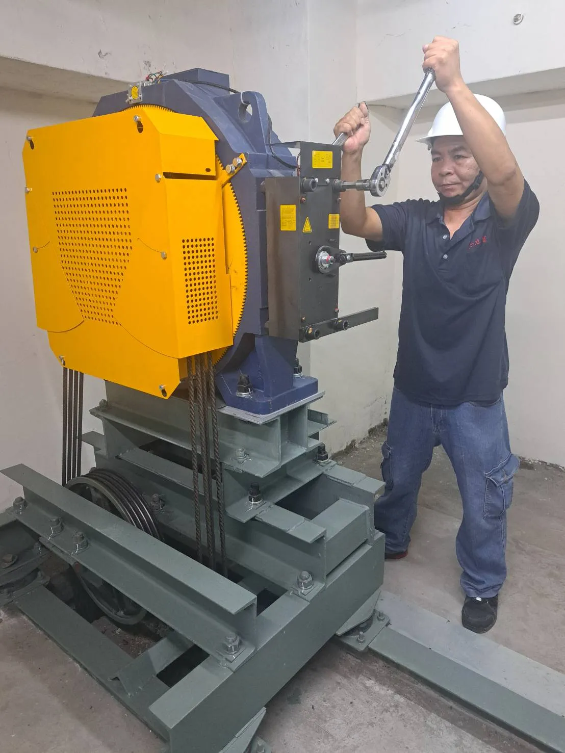 電梯煞車器點檢間隙調整