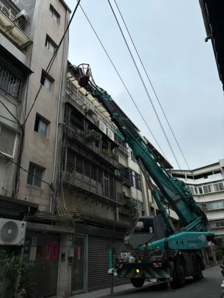 外牆防水蜘蛛人｜台中外牆防水蜘蛛人｜台中防水工程｜大雅外牆防水蜘蛛人｜大雅防水工程