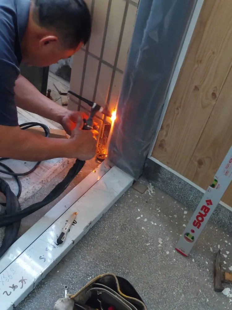 老屋翻新｜新店區客廳翻新工程｜台北客廳翻新工程