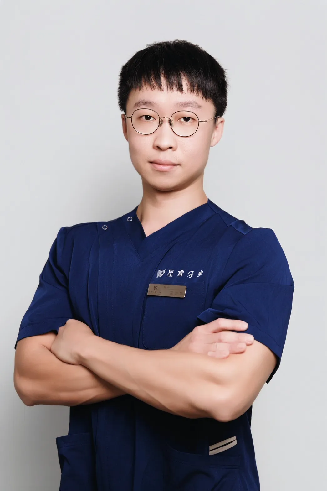 羅宏德 牙醫師