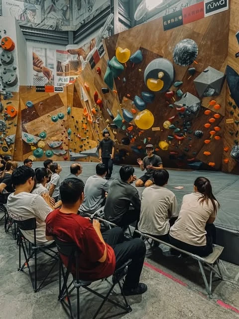 一起攀上，團隊的下一座高峰  「RSA 自由探索分院｜企業運動顧問」