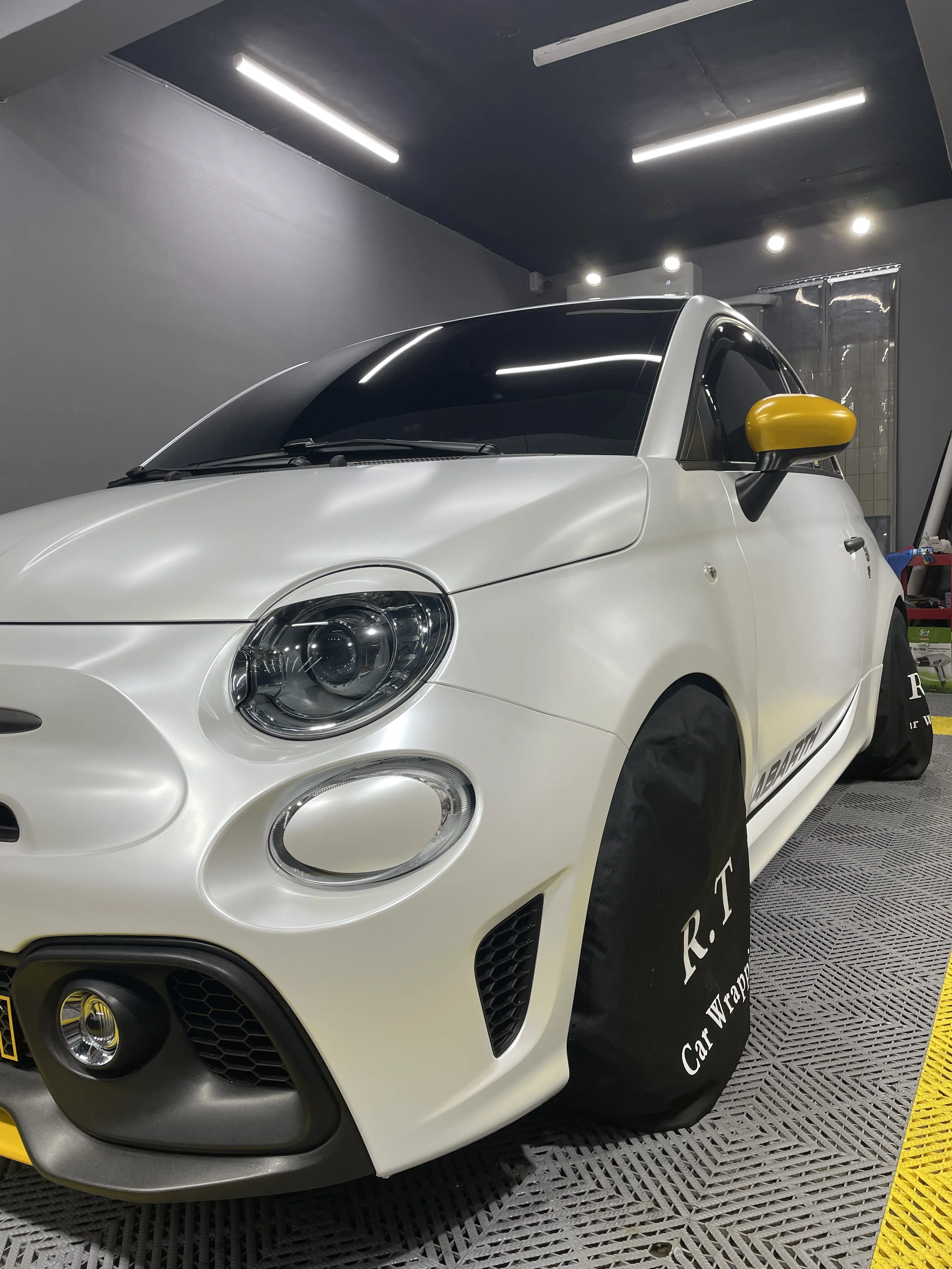 Abarth 595 全車改色