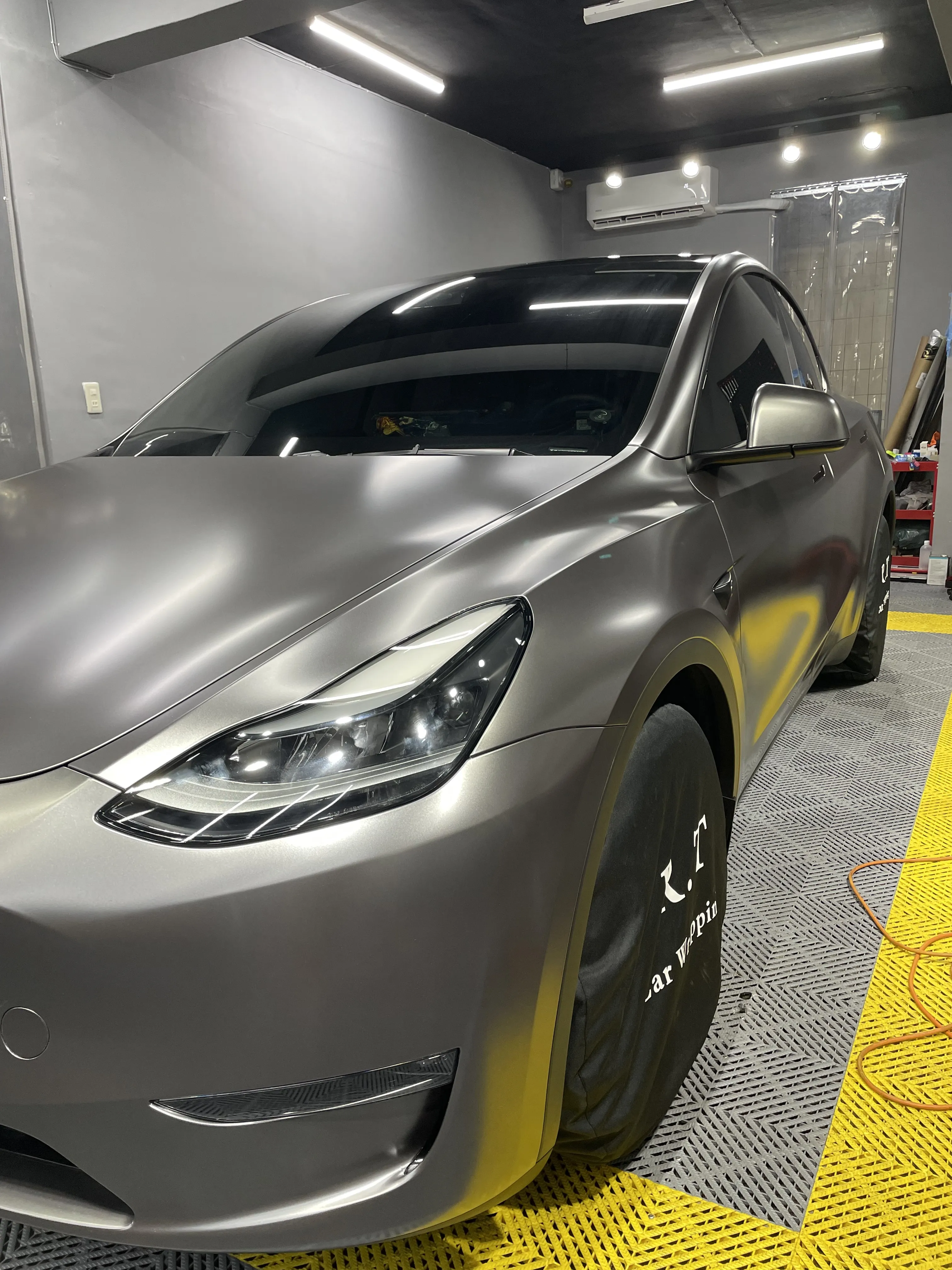 TESLA 全車改色