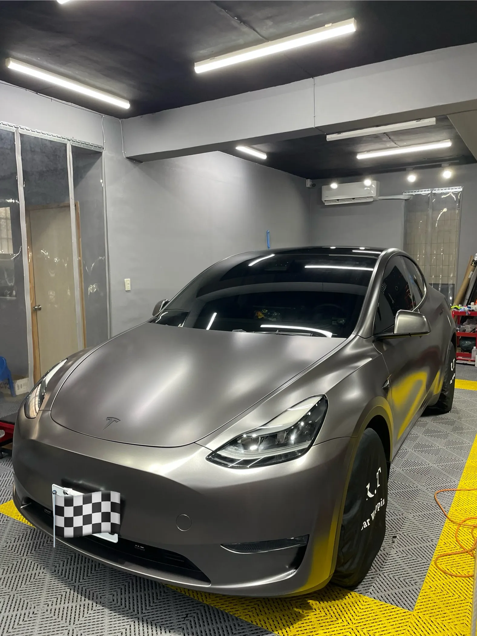 TESLA 全車改色