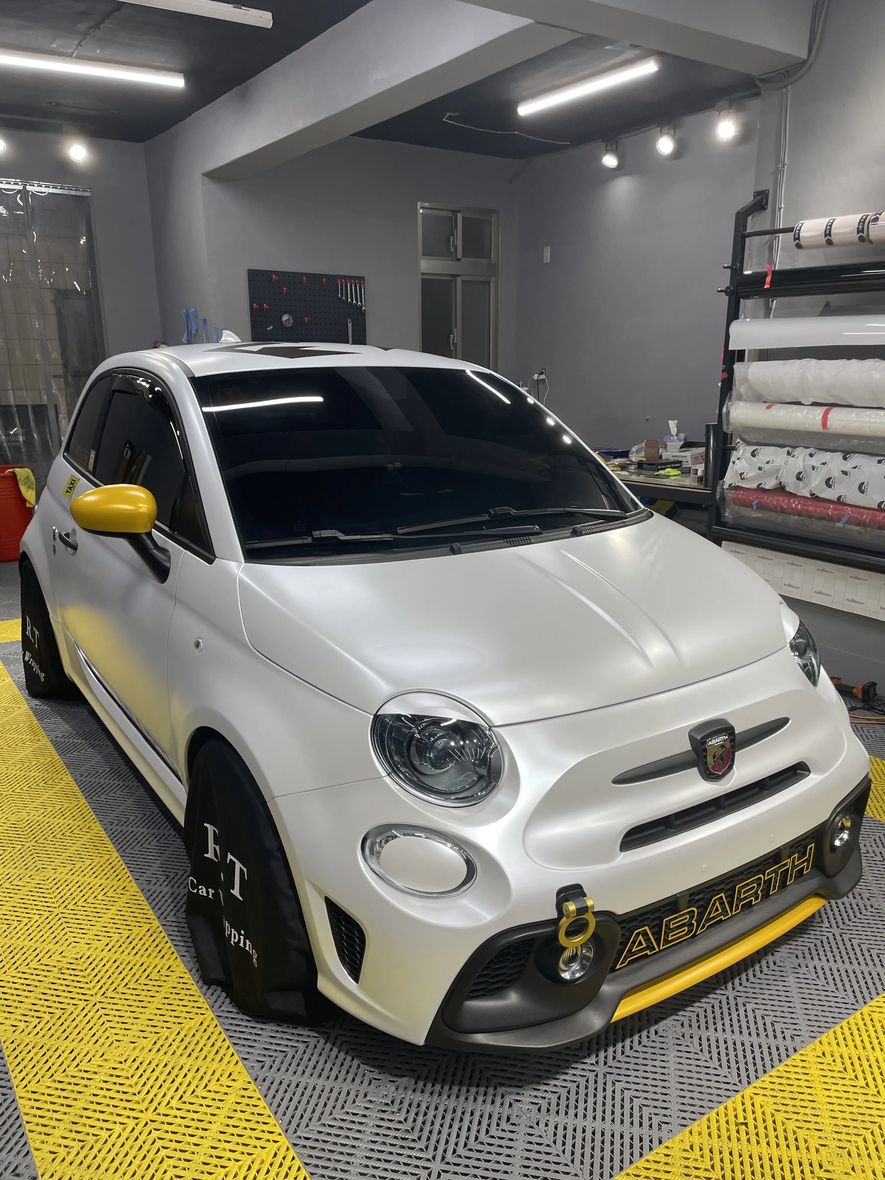 Abarth 595 全車改色