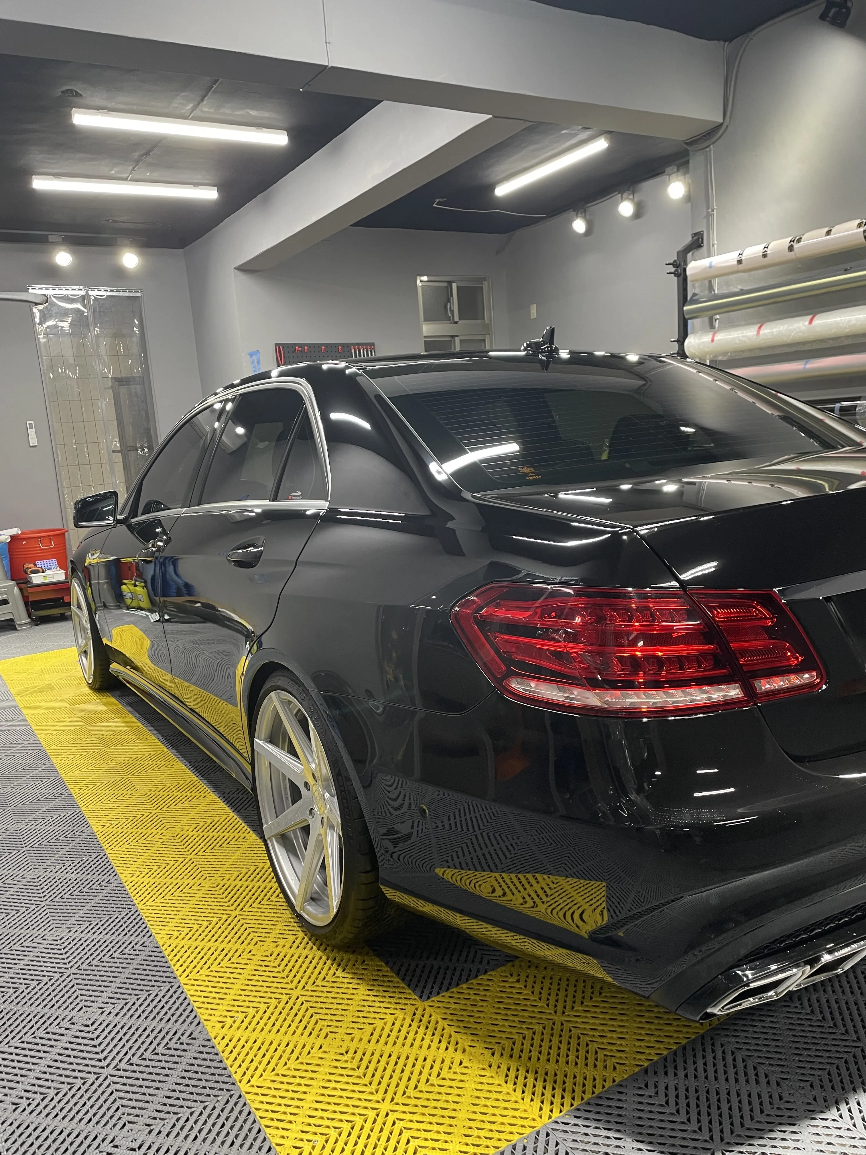 Benz E400 全車改色犀牛皮