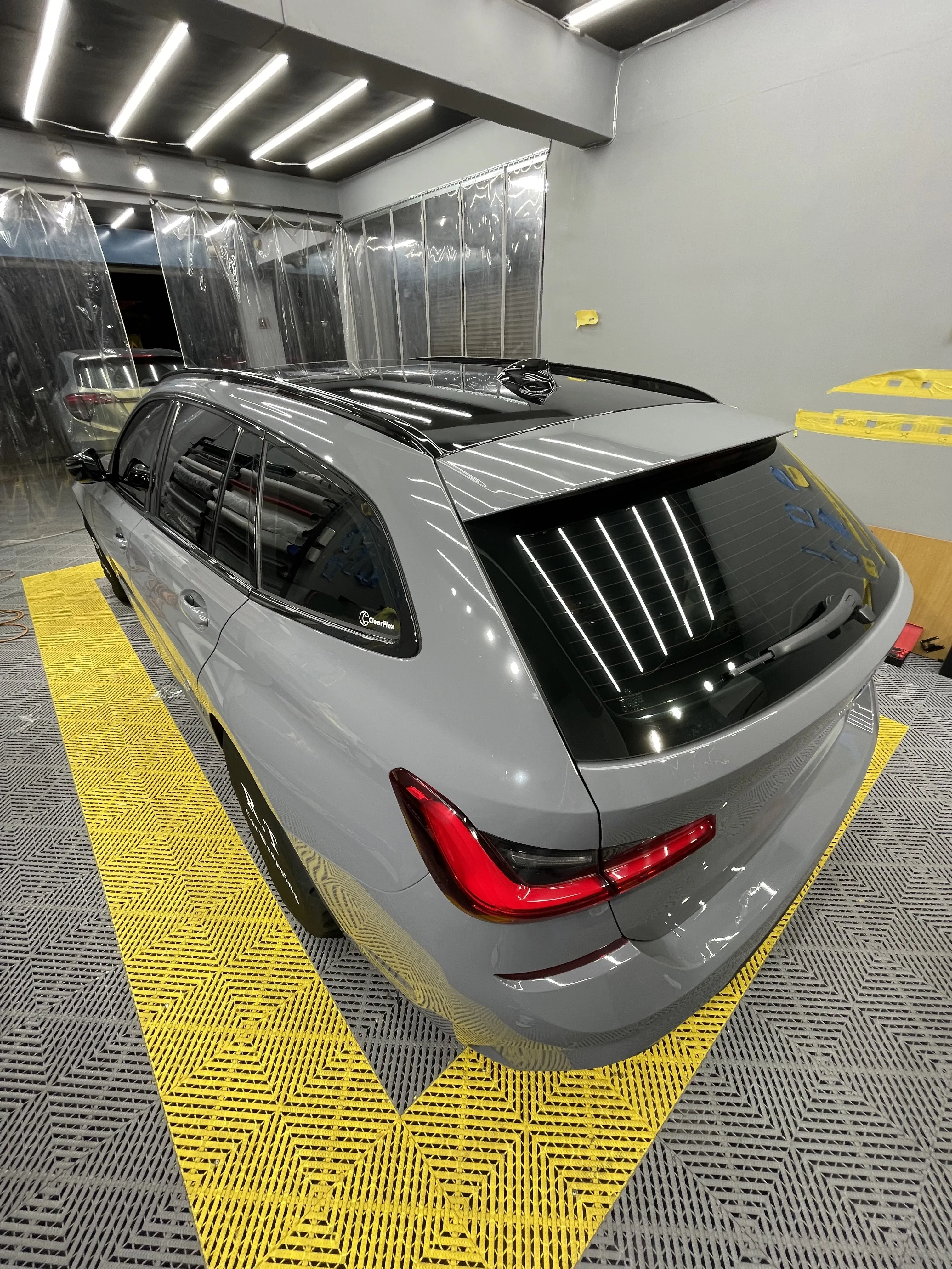 BMW 320I 全車改色犀牛皮