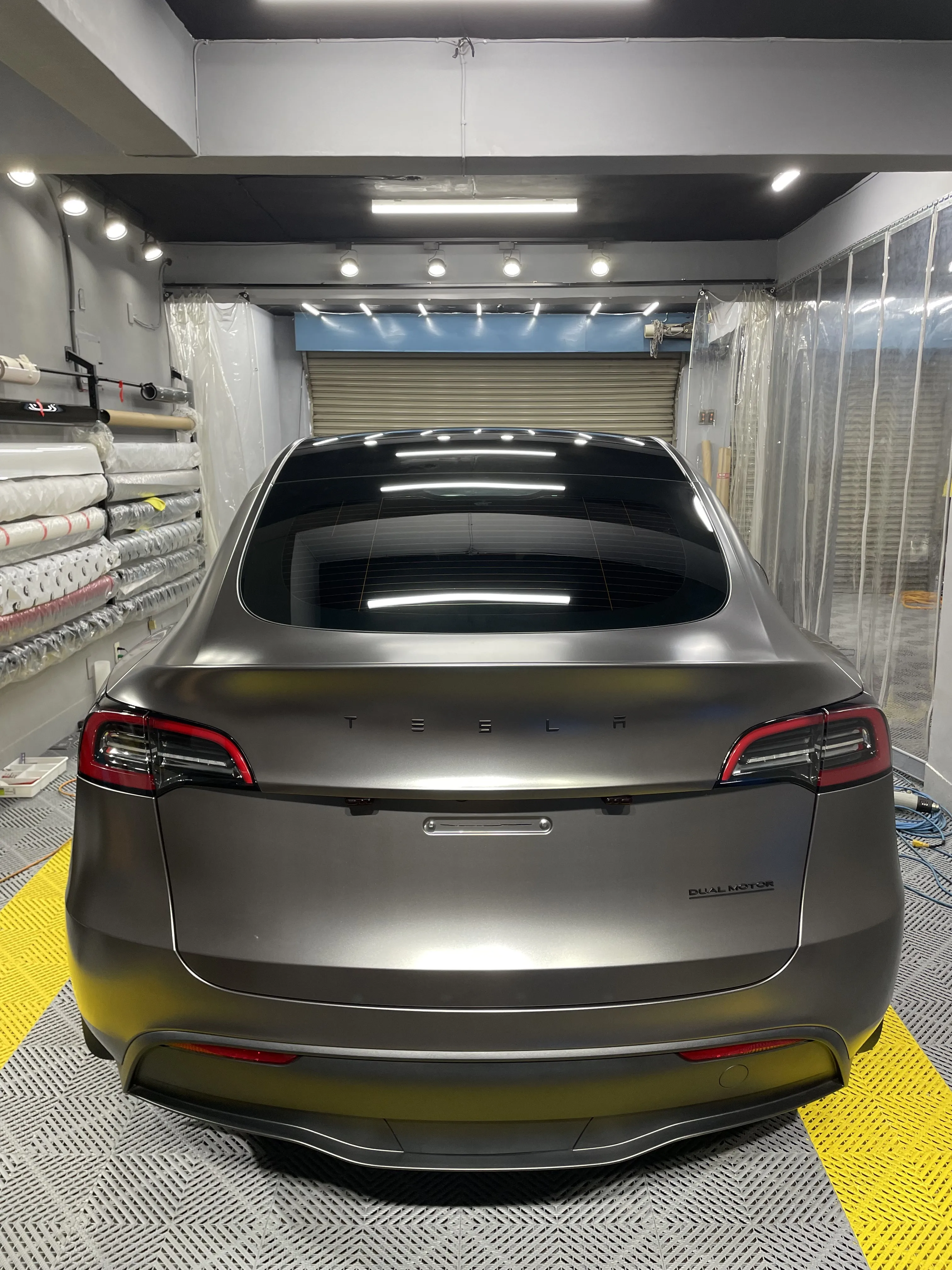 TESLA 全車改色