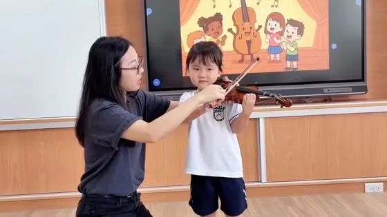 【近100位幼兒近距離接觸樂器的機會】