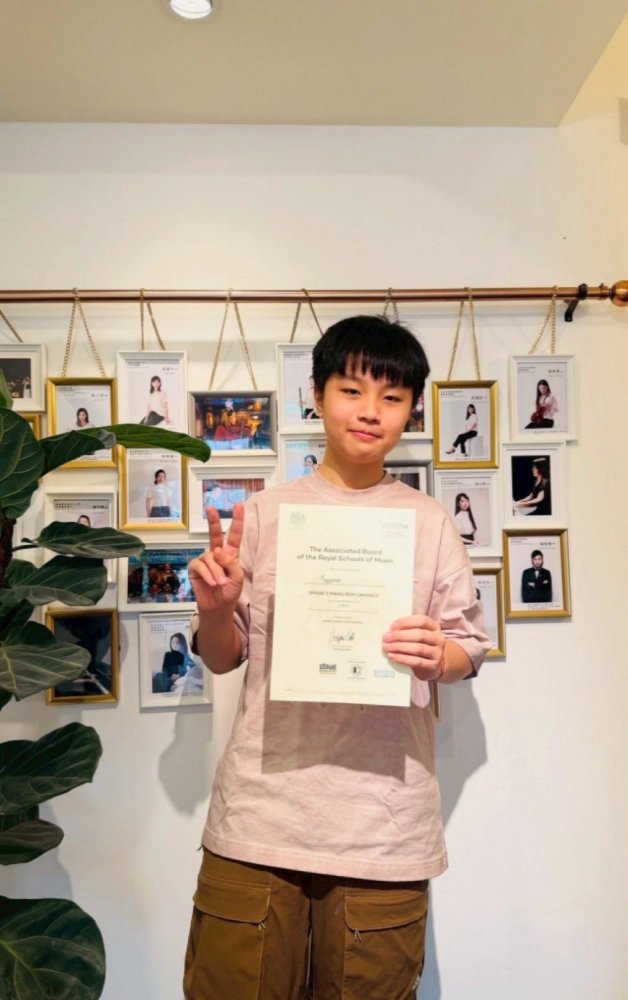 陳Ｏ澄 英國皇家鋼琴5級