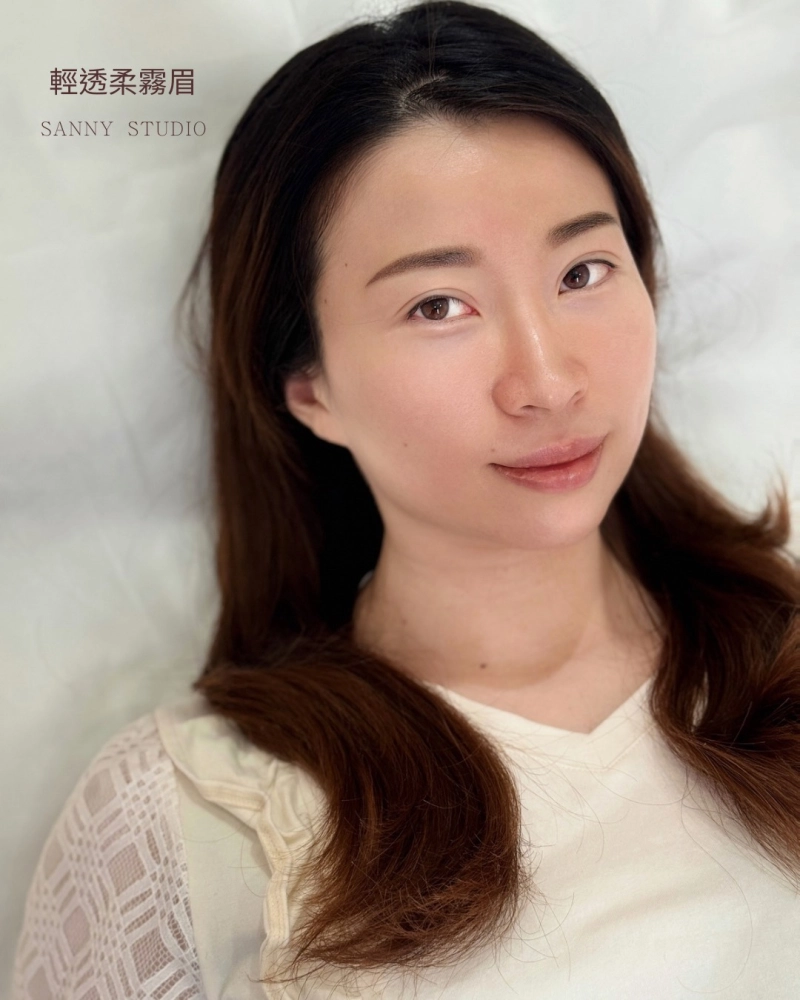 輕透柔霧眉