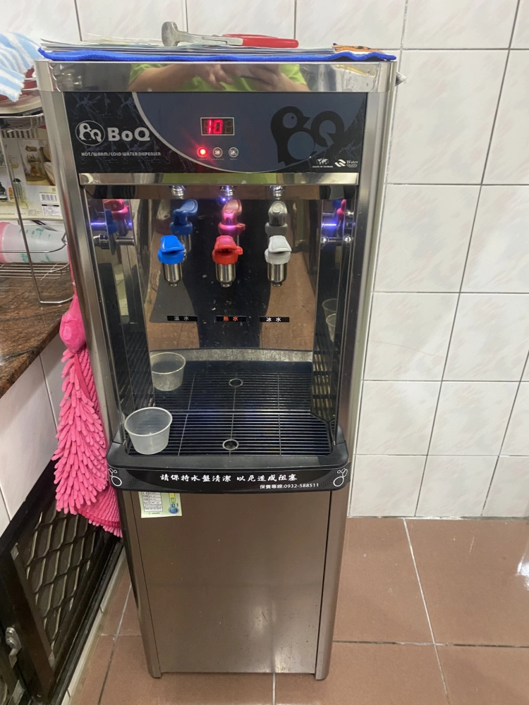 桌上落地型飲水機