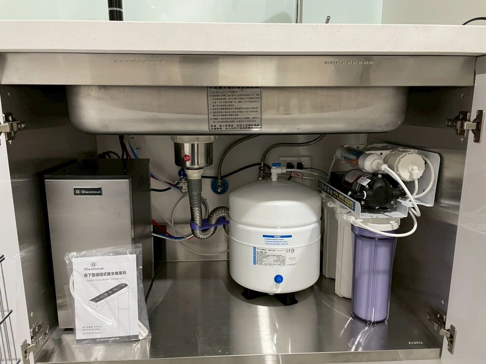廚下型淨水器