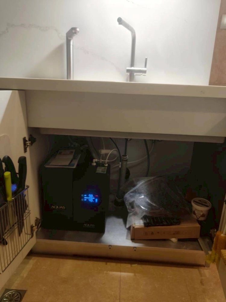 廚下型淨水器