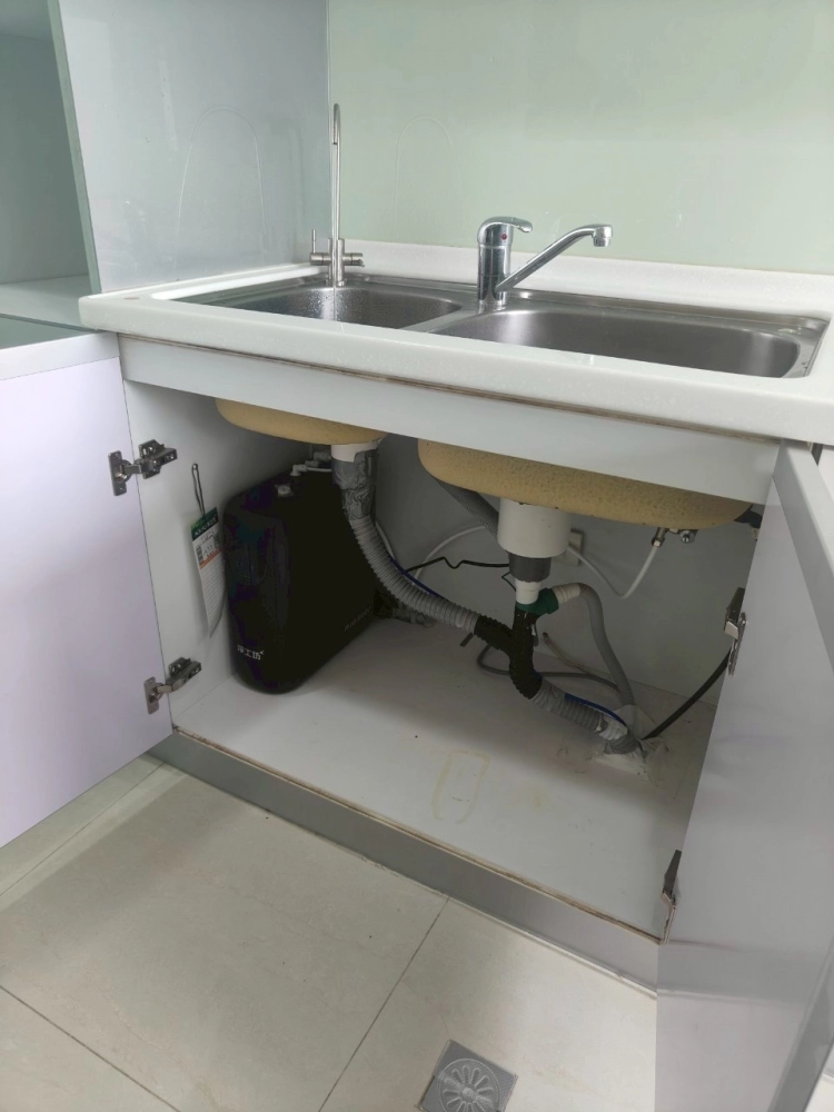 廚下型淨水器