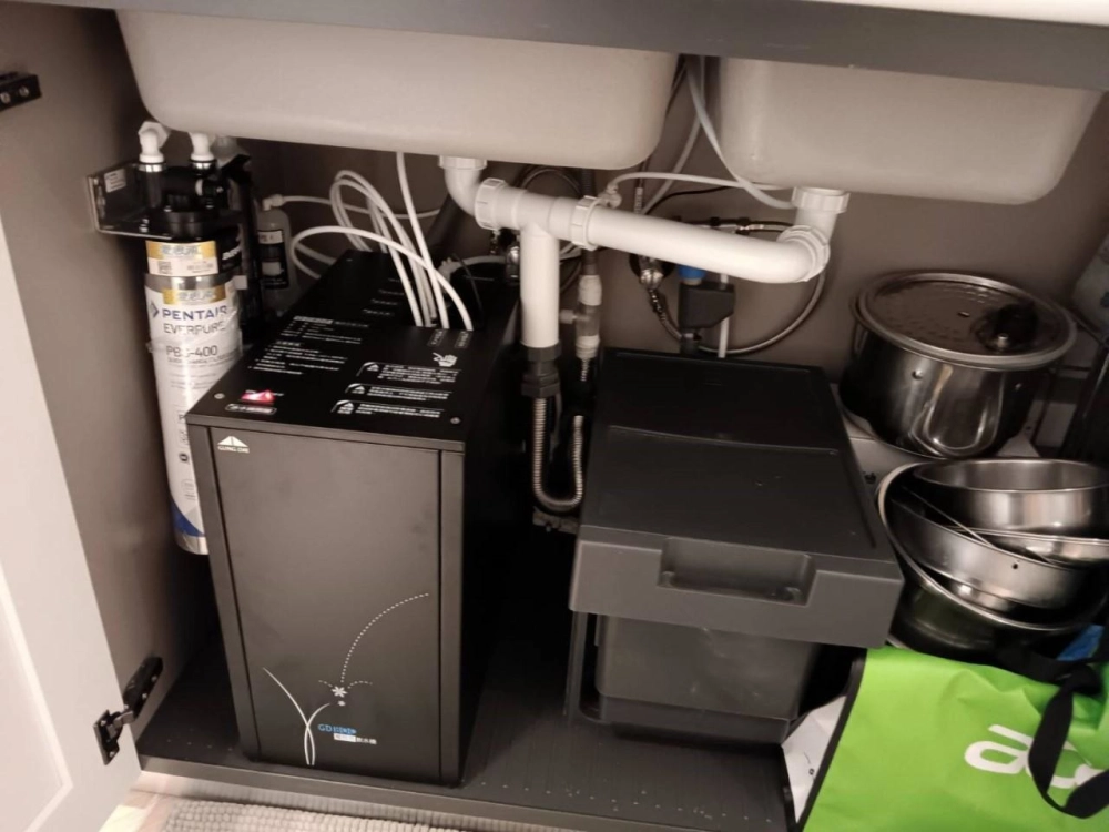 廚下型淨水器