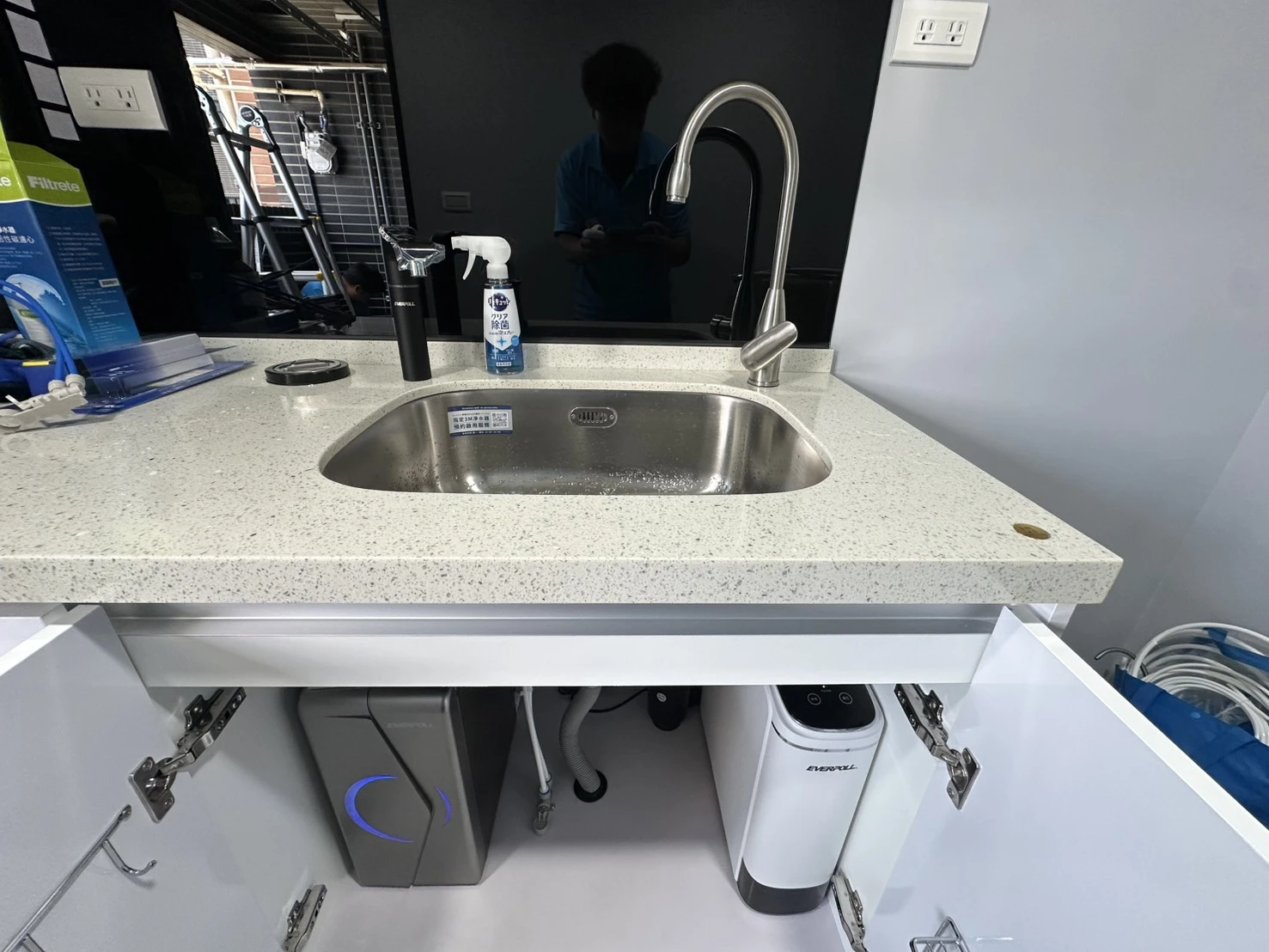 廚下型淨水器