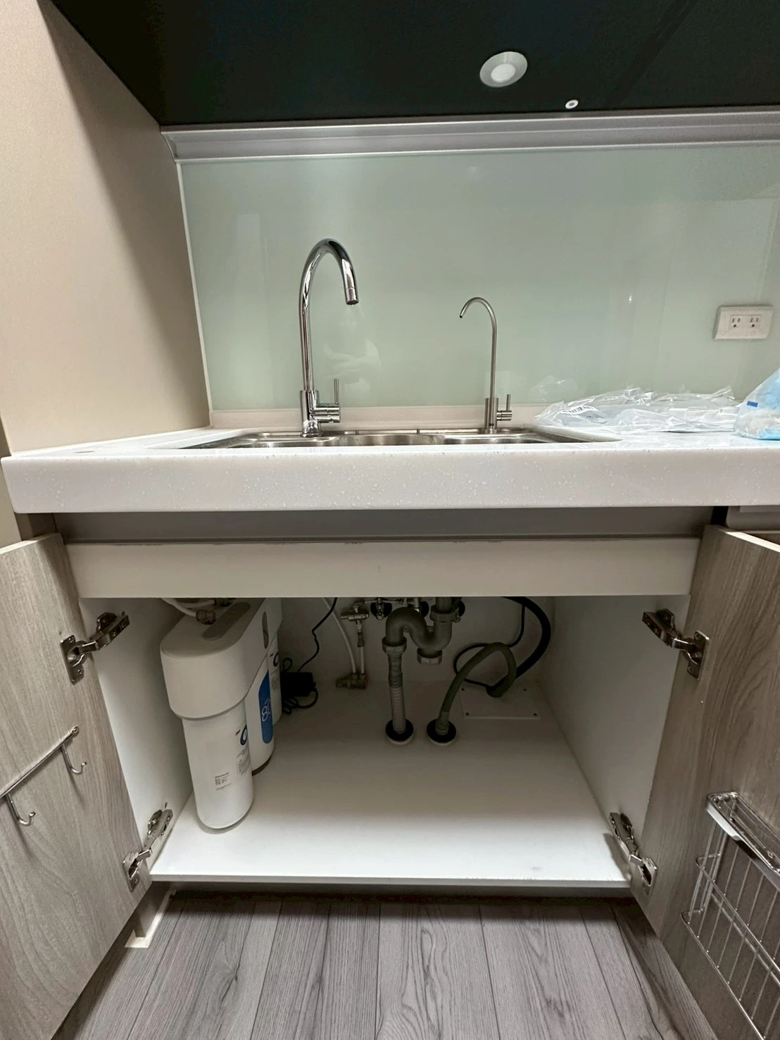 廚下型淨水器