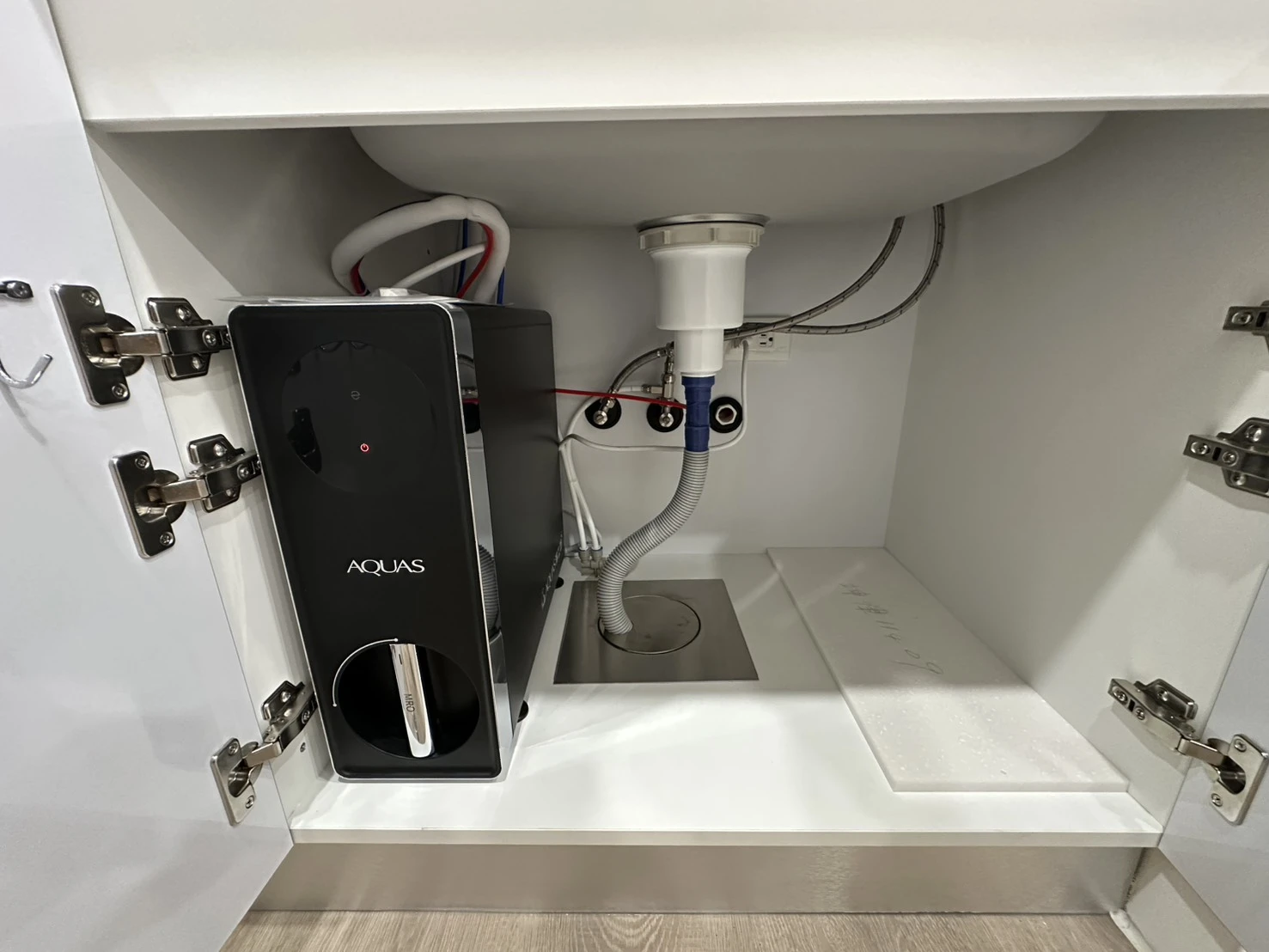 廚下型淨水器