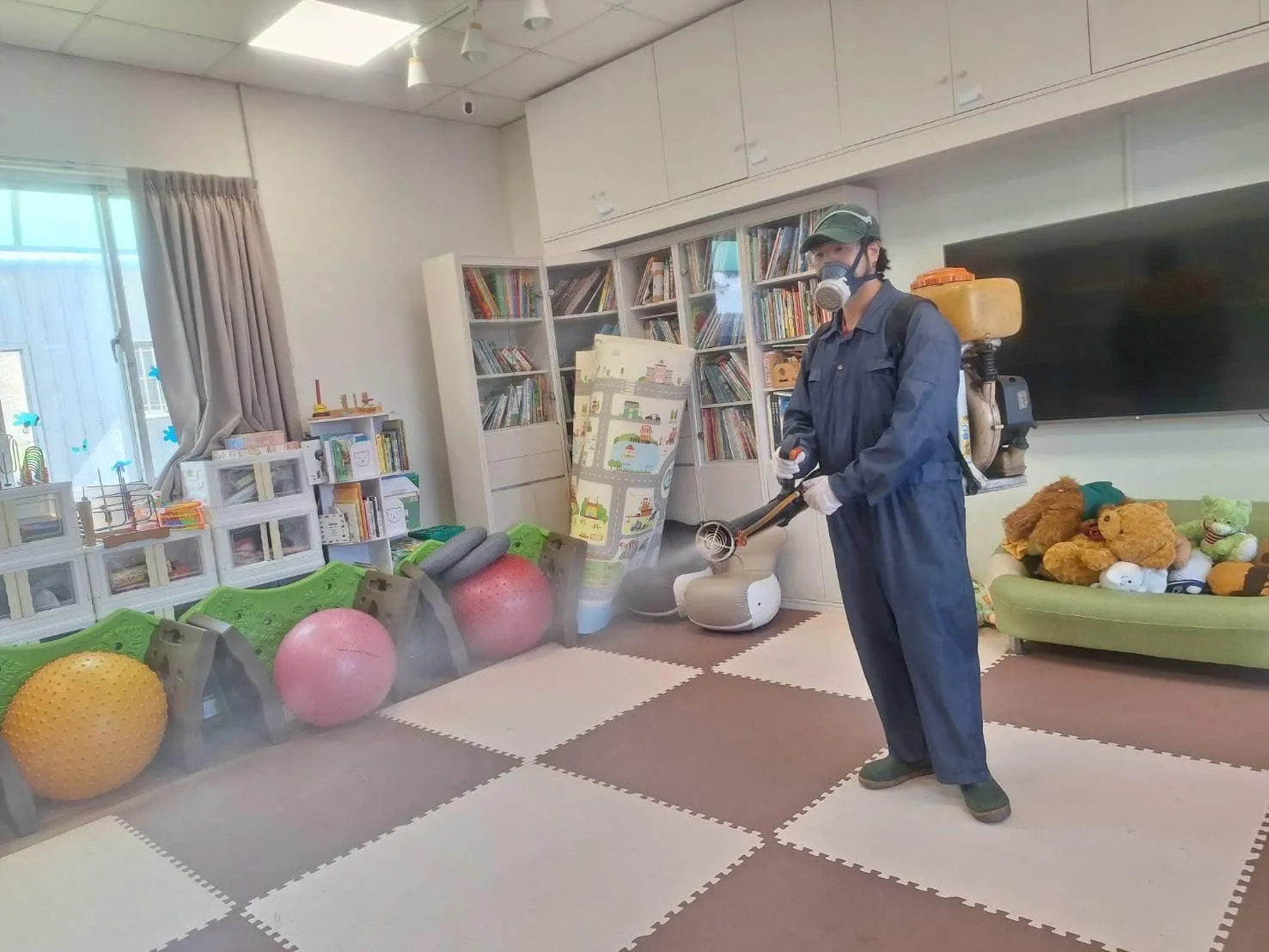 育德兒童之家定期環境消毒