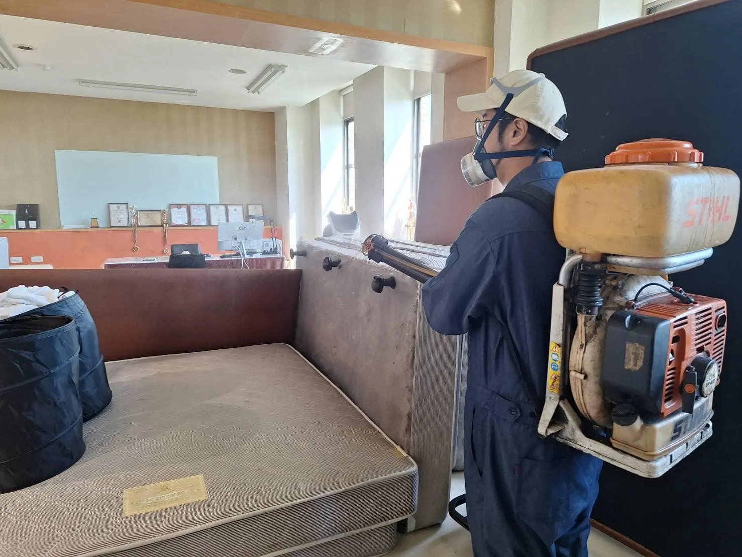 萬能科大旅館系教室環境消毒