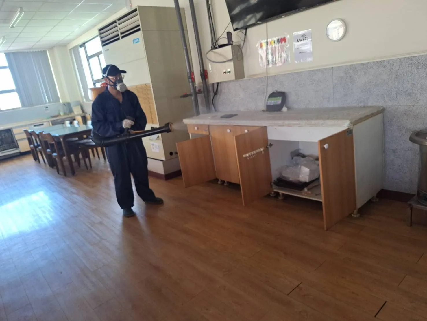 立多祿員工餐廳、宿舍定期環境消毒