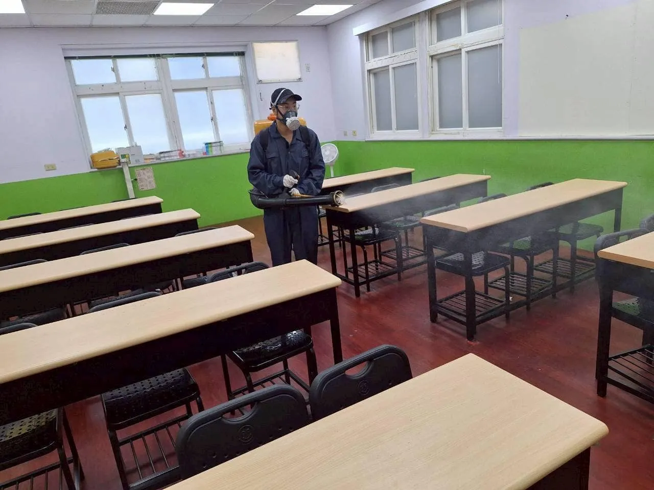 立多祿員工餐廳、宿舍定期環境消毒