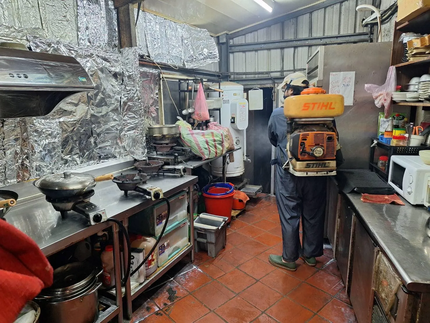 泡茶聊天的地方有做環境消毒嗎？友竹居環境消毒