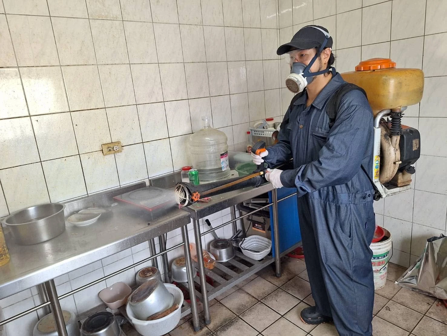 新禾彩藝定期環境消毒