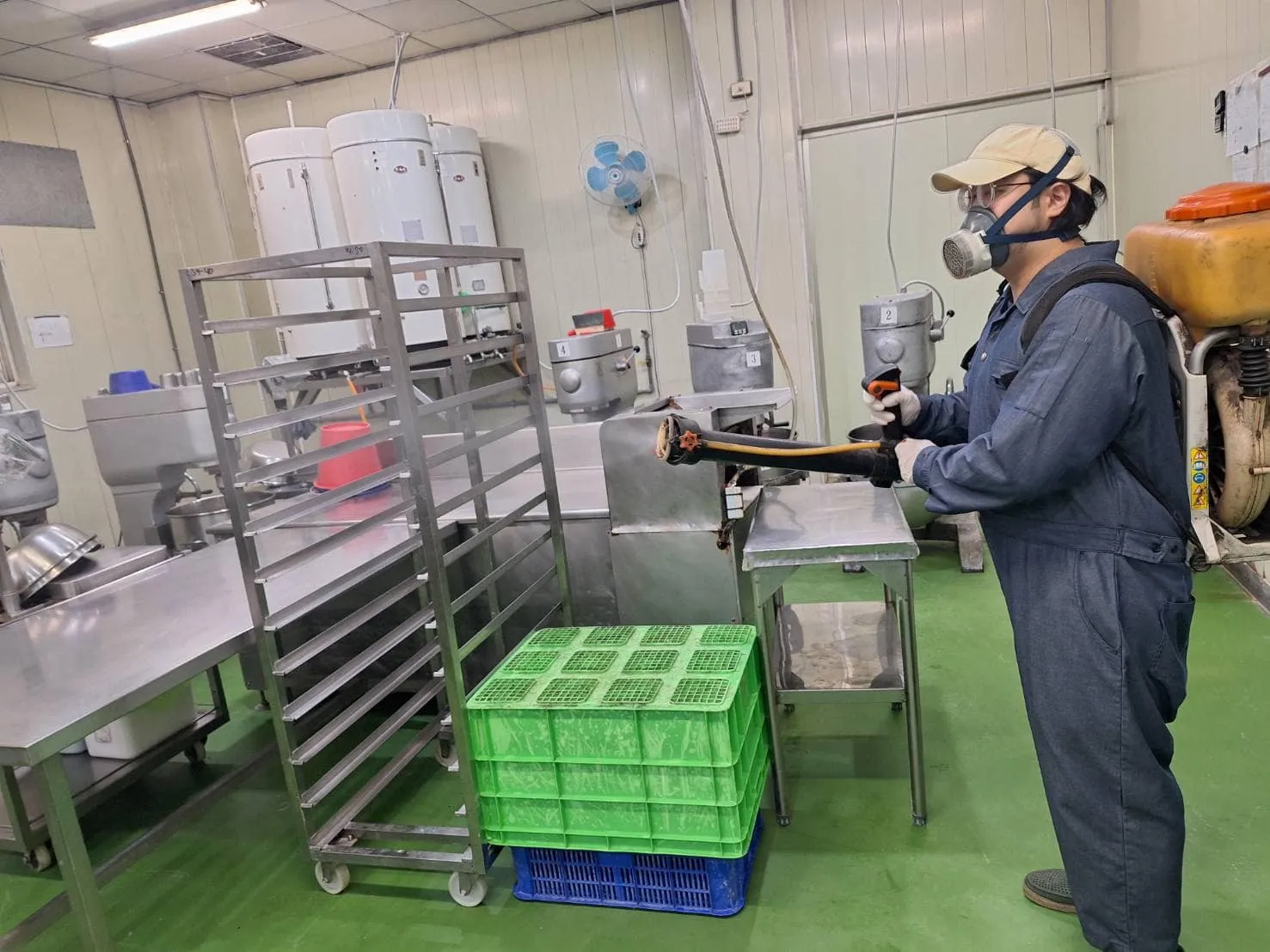 食品的製造工廠有確實衛生查核嗎？唐門食品環境消毒