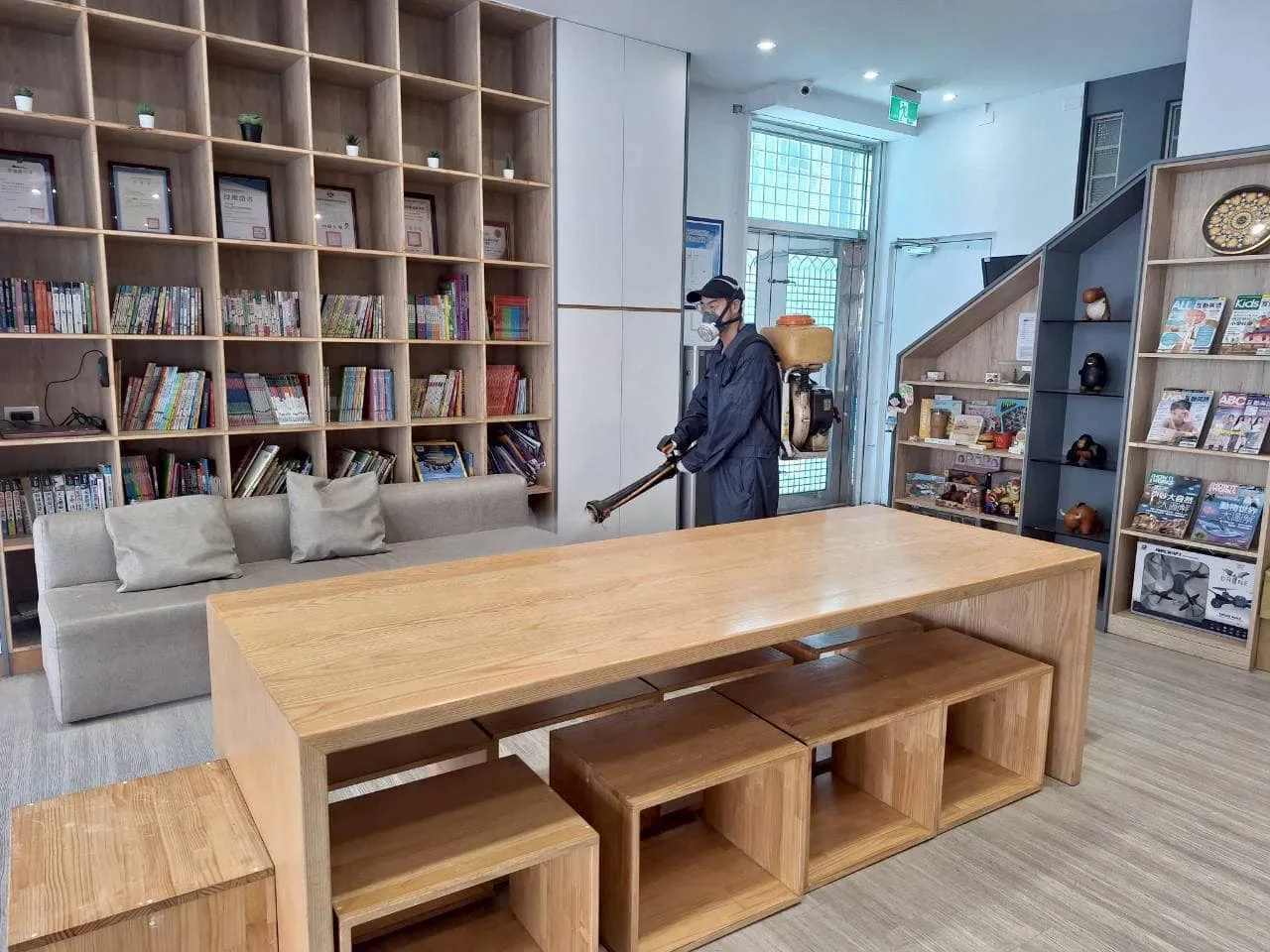 立多祿員工餐廳、宿舍定期環境消毒