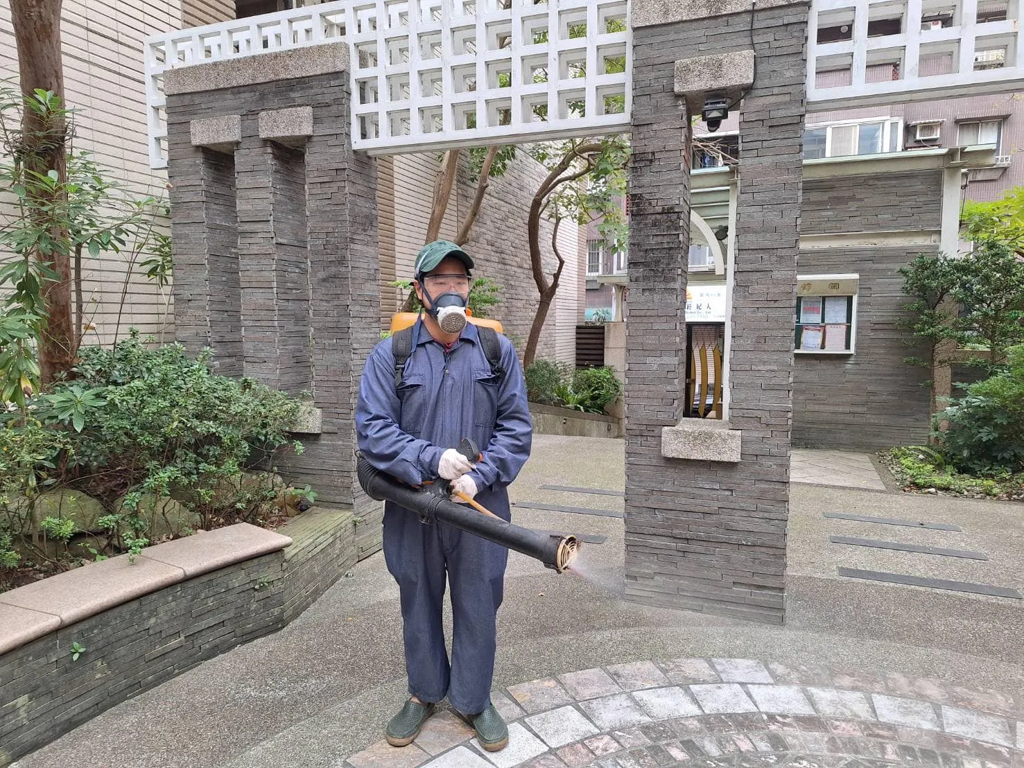 笙園社區車道病媒防治消毒