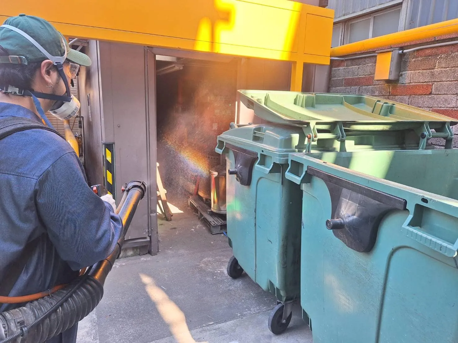 新禾彩藝定期環境消毒