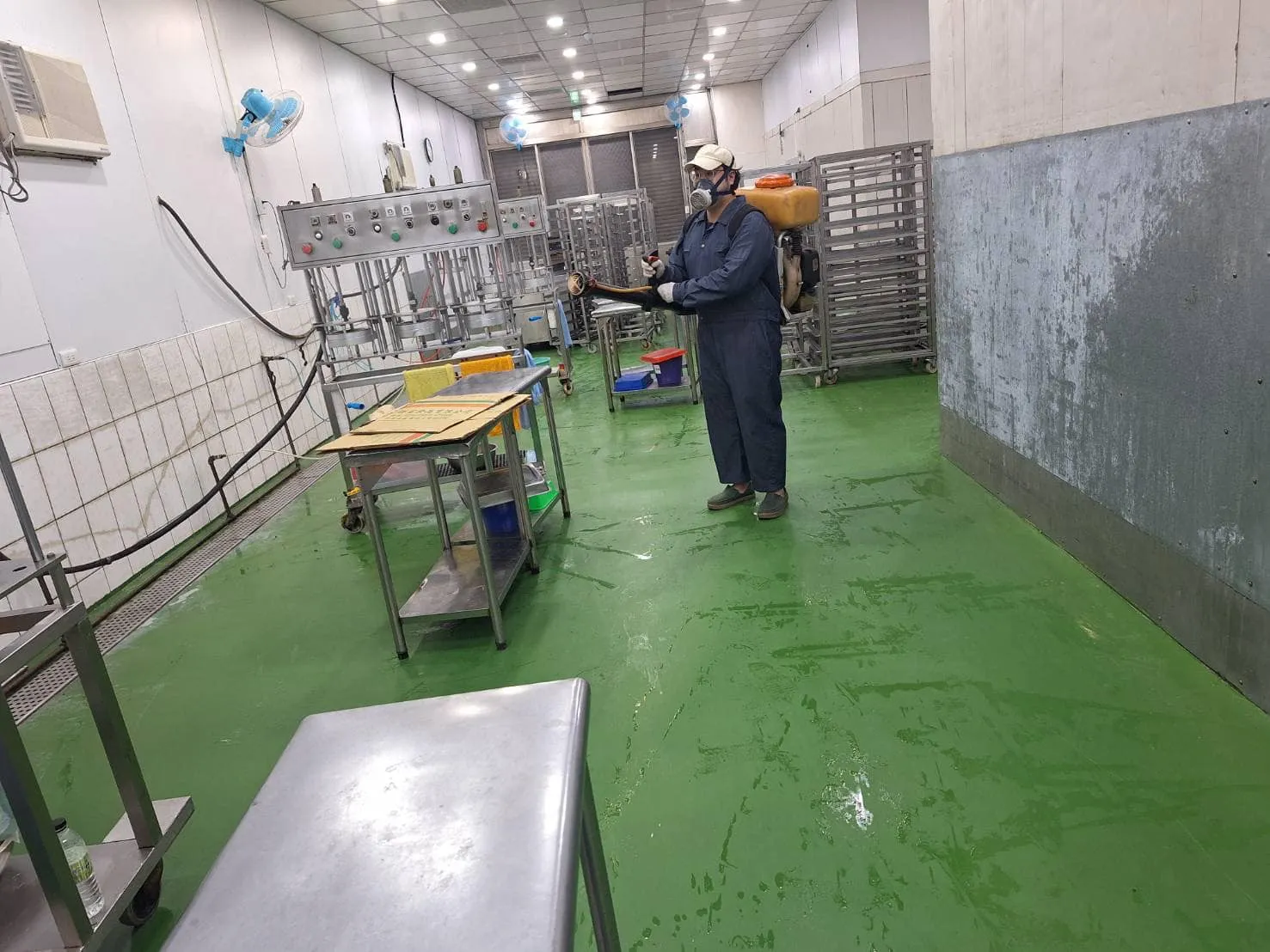 食品的製造工廠有確實衛生查核嗎？唐門食品環境消毒