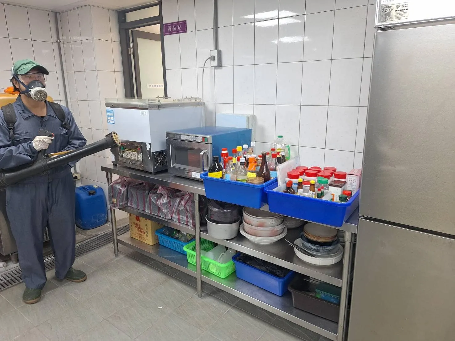萬能科大烹飪教室定期環境消毒