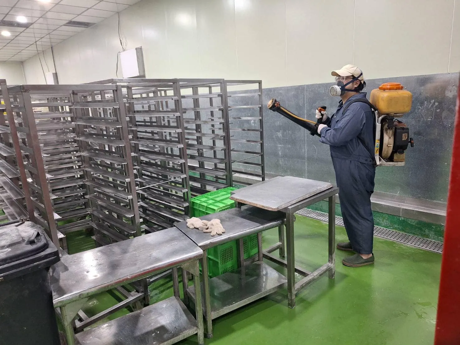 食品的製造工廠有確實衛生查核嗎？唐門食品環境消毒