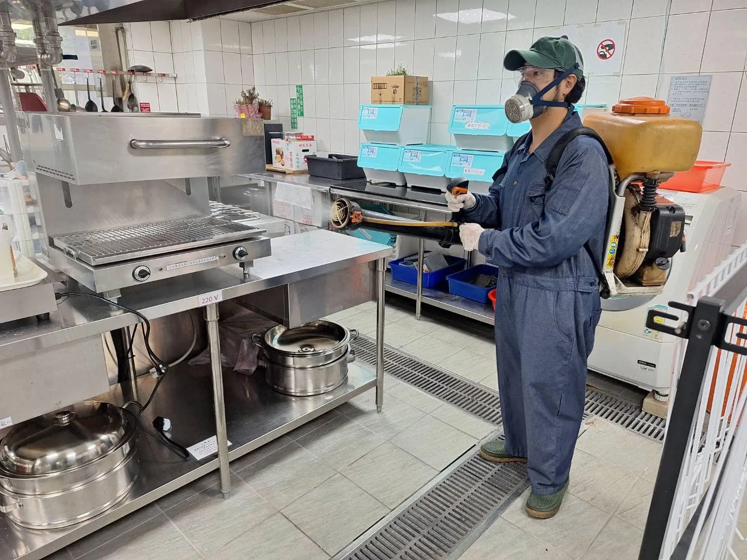 萬能科大烹飪教室定期環境消毒