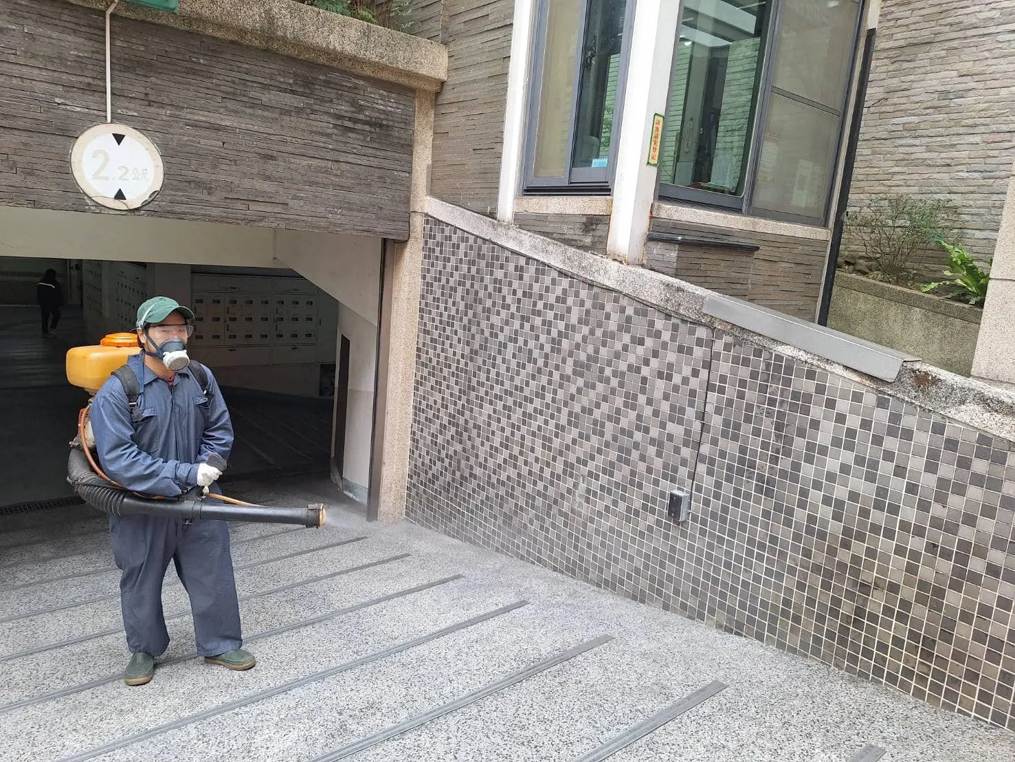 笙園社區車道病媒防治消毒