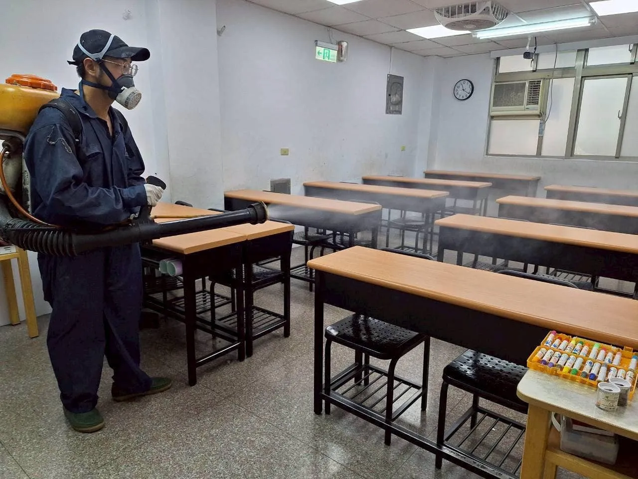 立多祿員工餐廳、宿舍定期環境消毒