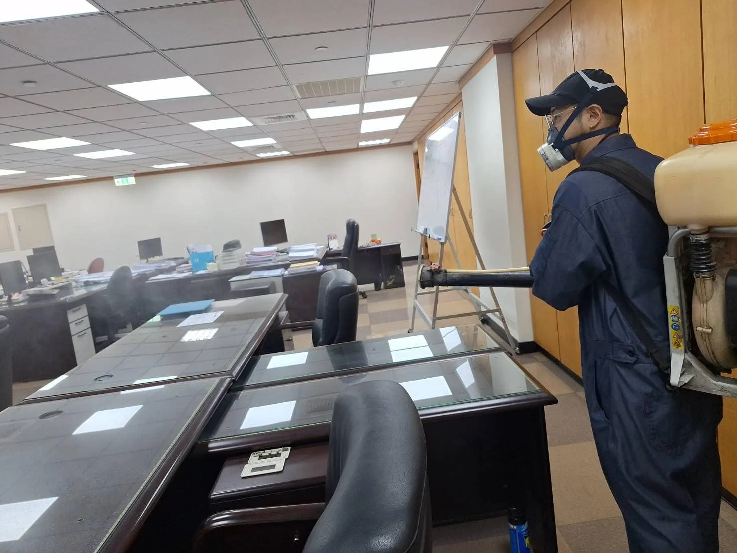 利晉工程、弘新建設公司環境消毒