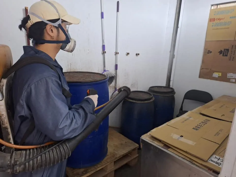 啟英高中福利社環境消毒