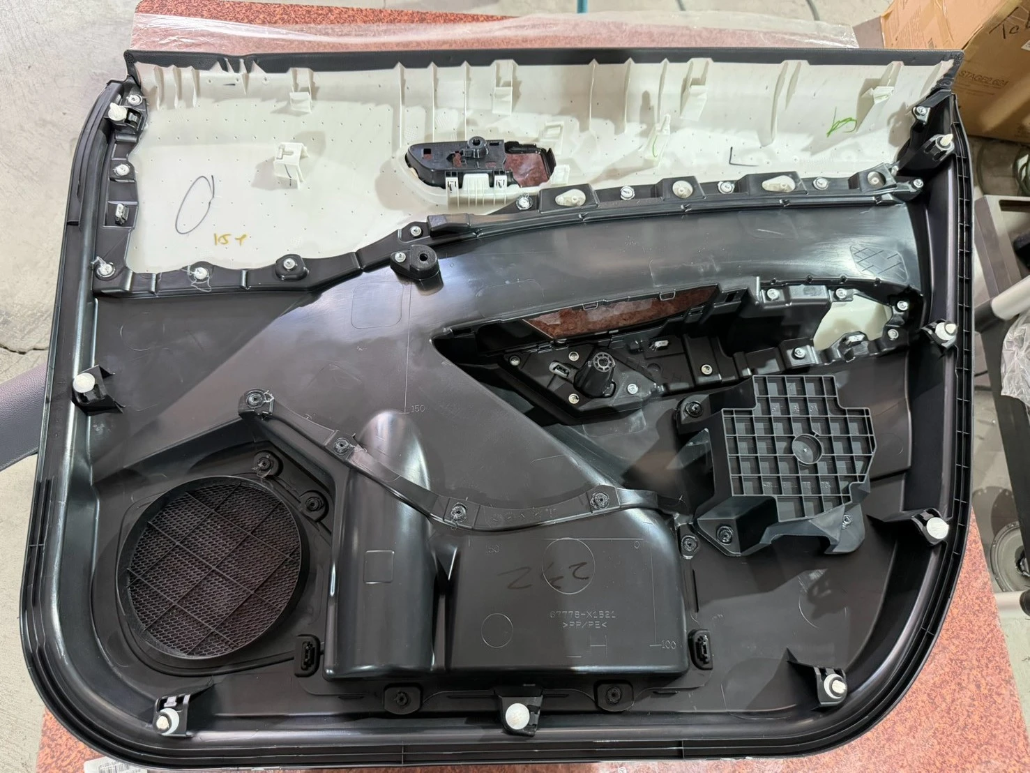 2022 TOYOTA CROSS CC 全車JBL喇叭升級 車門隔音工程